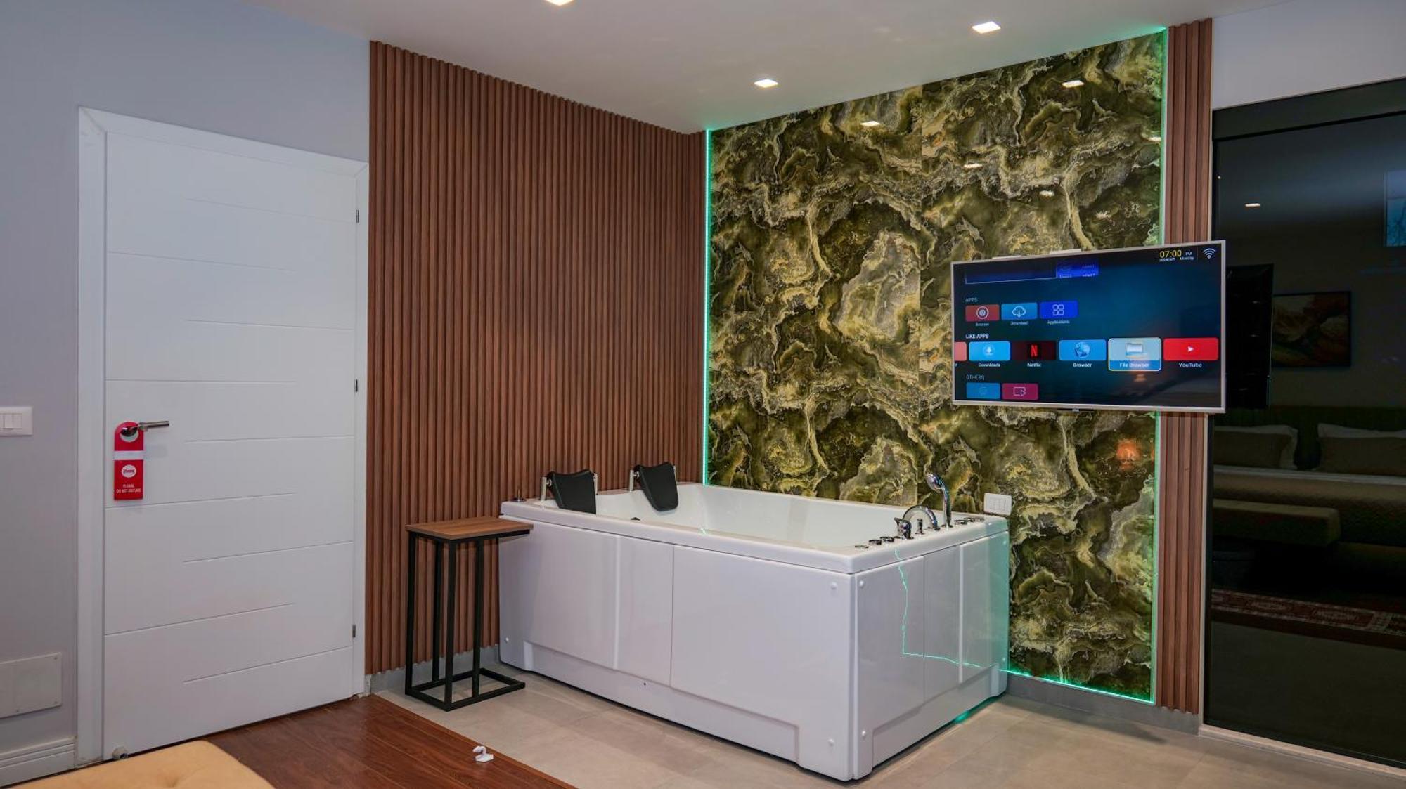 Hotel 313 Tirana