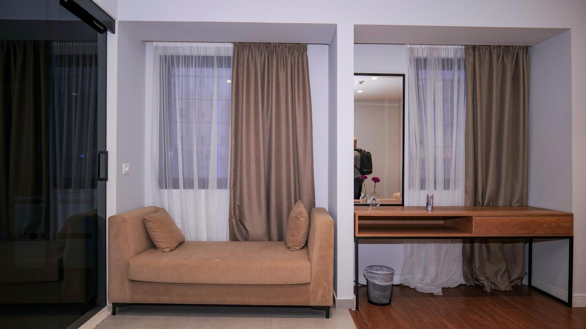 313 Hotel 3*